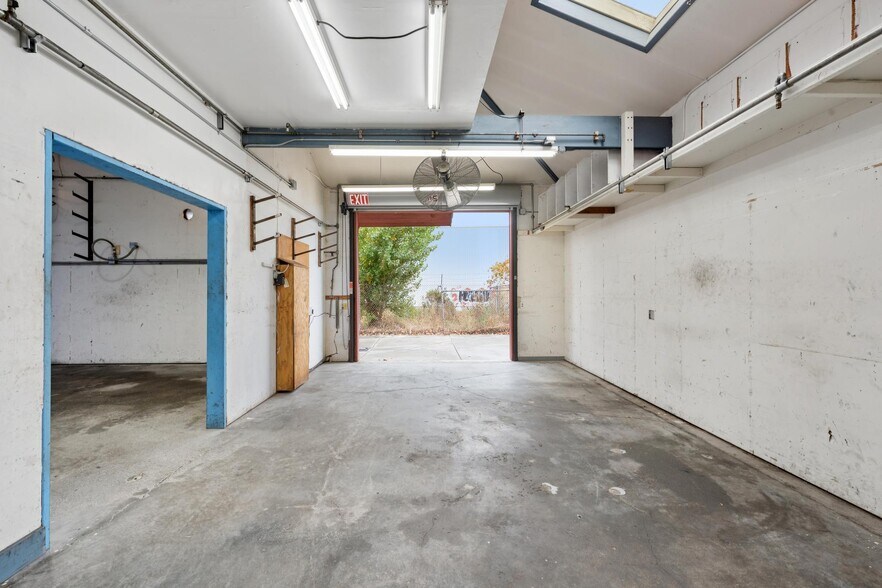 More Photos Of 253 S 25th St, Richmond Flex For Sale