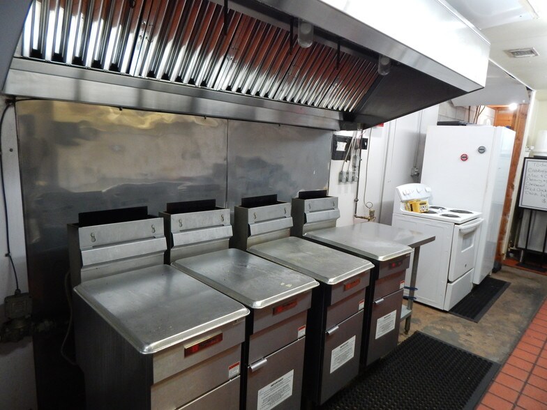 More Photos Of 180 Lumber City Hwy, Hazlehurst Restaurant For Sale