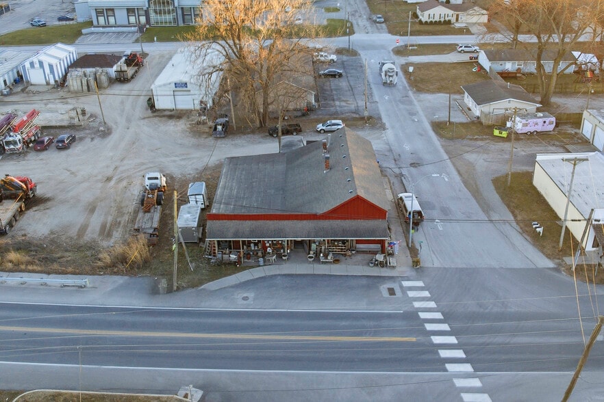 More Photos Of 409 Main St, Greenwood General Retail For Sale