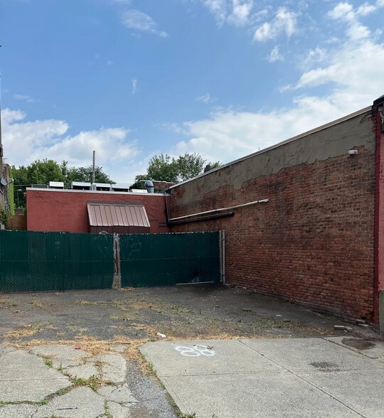 More Photos Of 82-86 Westerlo St, Albany Refrigeration Cold Storage For Sale