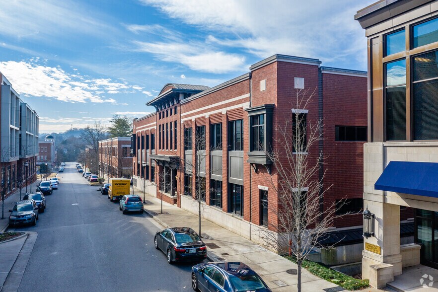 More Photos Of 3811 Bedford Ave, Nashville Office For Lease