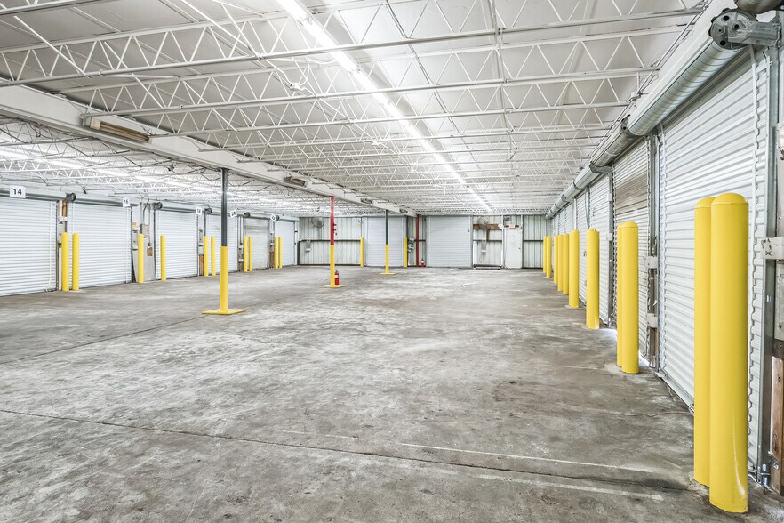 More Photos Of 1333 N Market St, Shreveport Truck Terminal For Lease