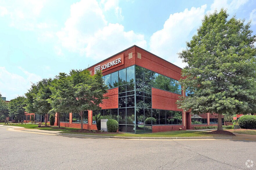 More Photos Of 1305 Executive Blvd, Chesapeake Office For Lease