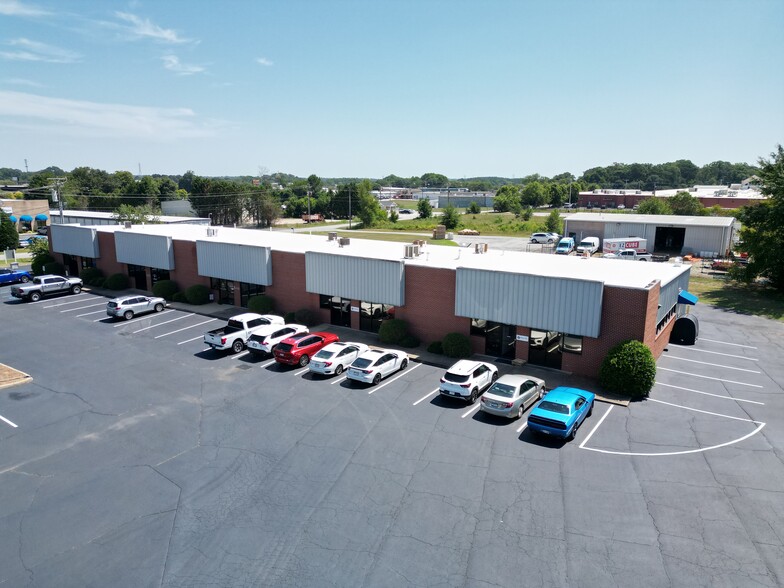 Primary Photo Of 221 Cooper Ln, Easley Light Manufacturing For Lease