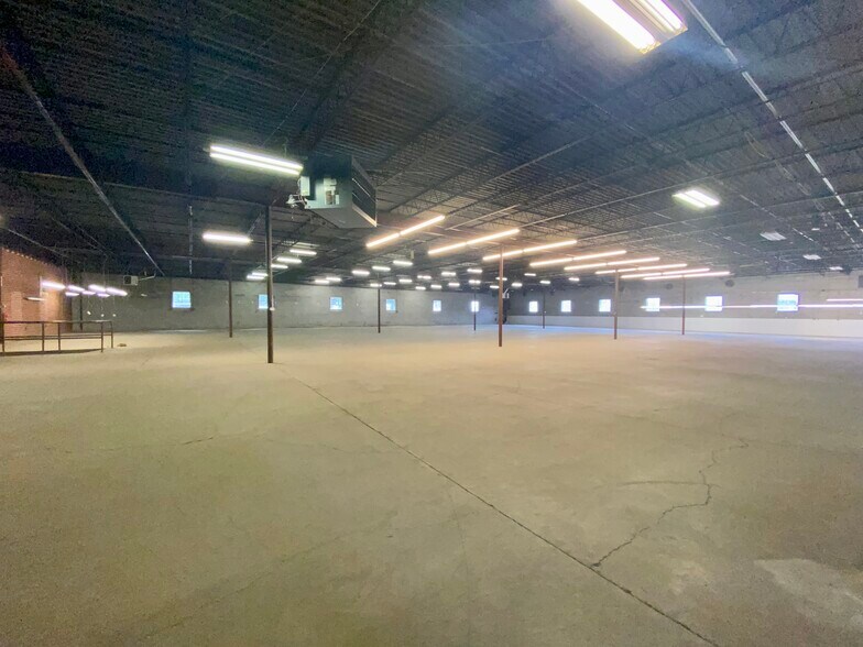 More Photos Of 2411 Sullivan Rd, College Park Warehouse For Lease