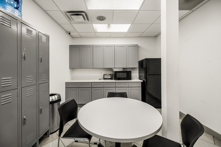 More Photos Of 1201 W Holt Blvd, Ontario Auto Dealership For Sale