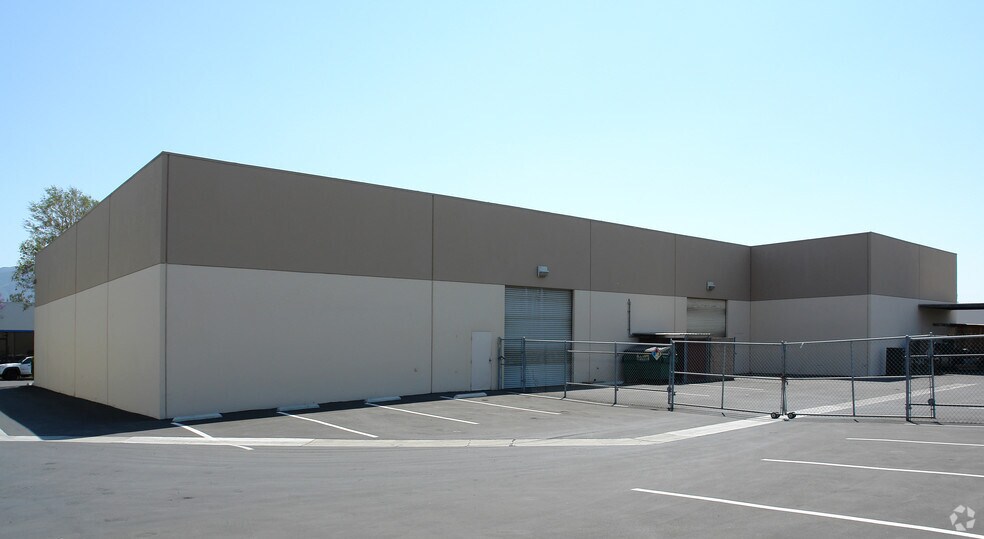 More Photos Of 1651 Market St, Corona Warehouse For Lease