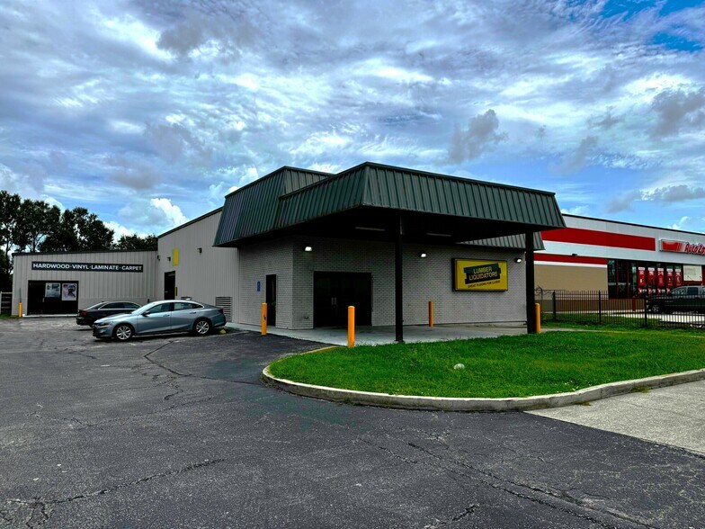More Photos Of 2214 N Washington Blvd, Sarasota Warehouse For Lease