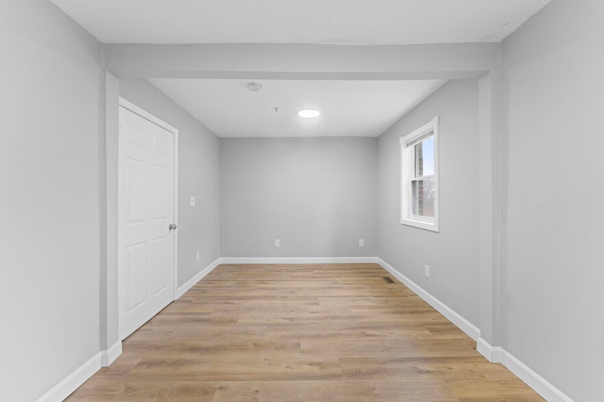 More Photos Of 922 Ridge Rd Se, Washington Assisted Living For Lease