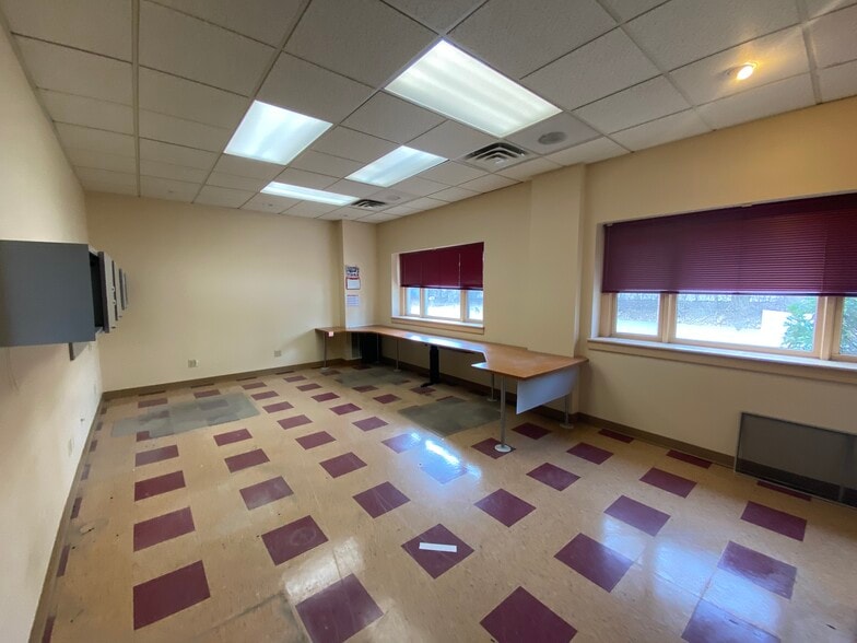 More Photos Of 113-119 Falso Dr, Syracuse Warehouse For Sale