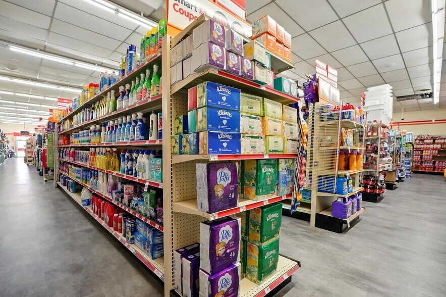 More Photos Of 500-511 E Broadway St, Sweetwater Storefront For Sale