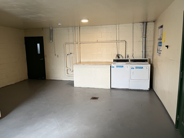 More Photos Of 5107 Hawaiian Ter, Cincinnati Healthcare For Sale