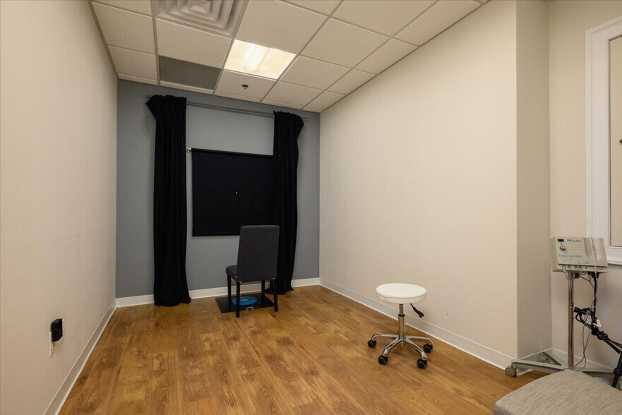 More Photos Of 58 Mount Bethel Rd, Warren Office For Lease