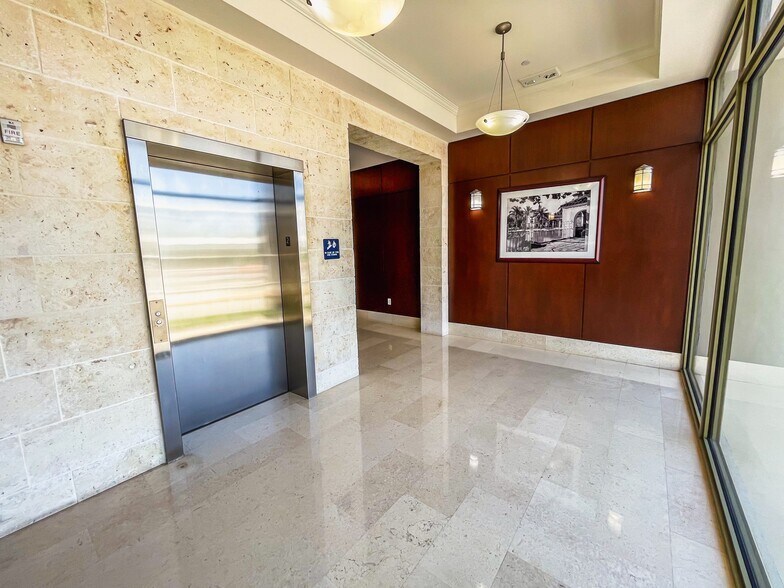 More Photos Of 500 S Dixie Hwy, Coral Gables Office For Lease