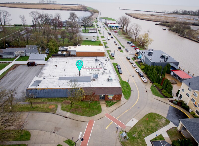 More Photos Of 125 Main St, Huron Bowling Alley For Sale