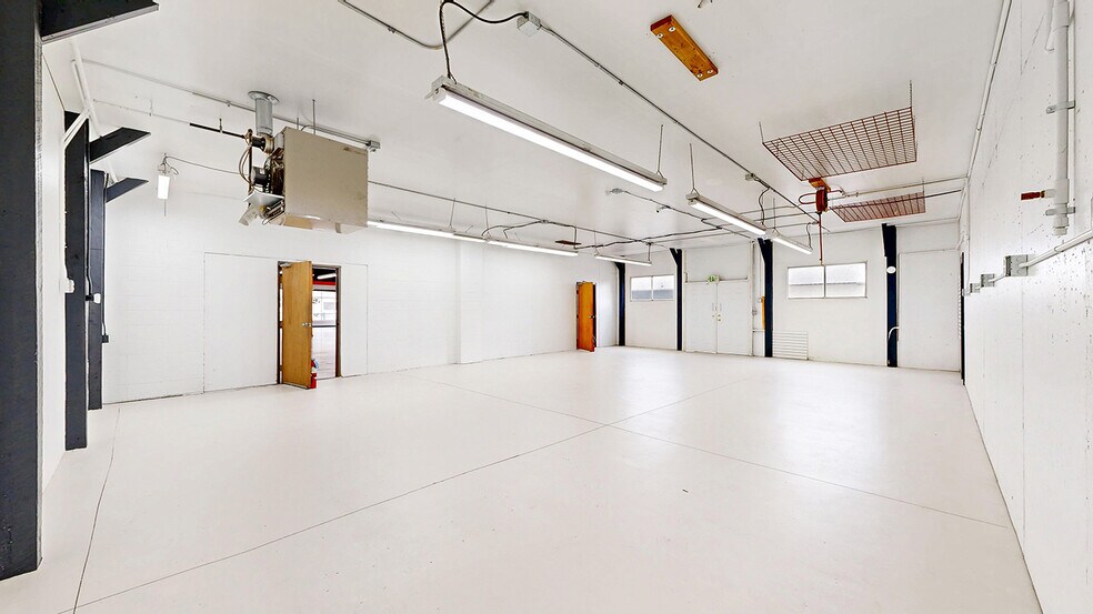 More Photos Of 1400 E Eisenhower Blvd, Loveland Unknown For Lease