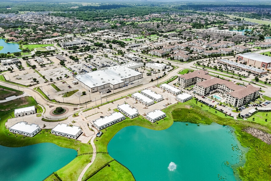 More Photos Of 5501 Cabrera Dr, Sugar Land Unknown For Lease