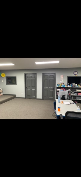 More Photos Of 108 N Ranson Rd, Greenwood Specialty For Sale