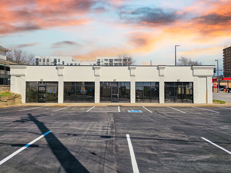 More Photos Of 4002 Dodge St, Omaha Freestanding For Lease
