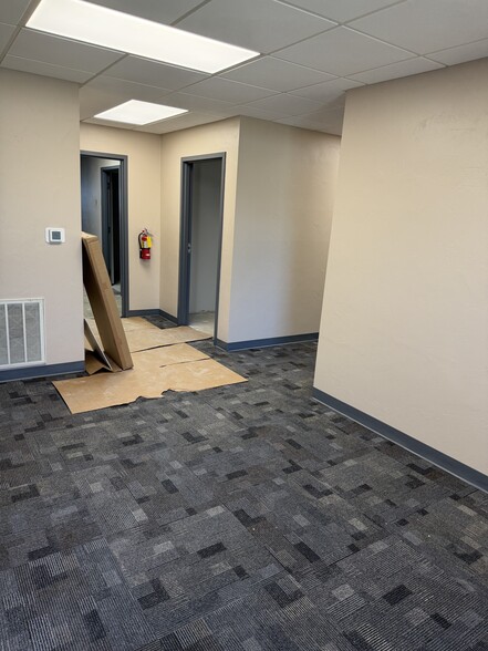 More Photos Of 3300 Commodity Ln, Green Bay Manufacturing For Lease