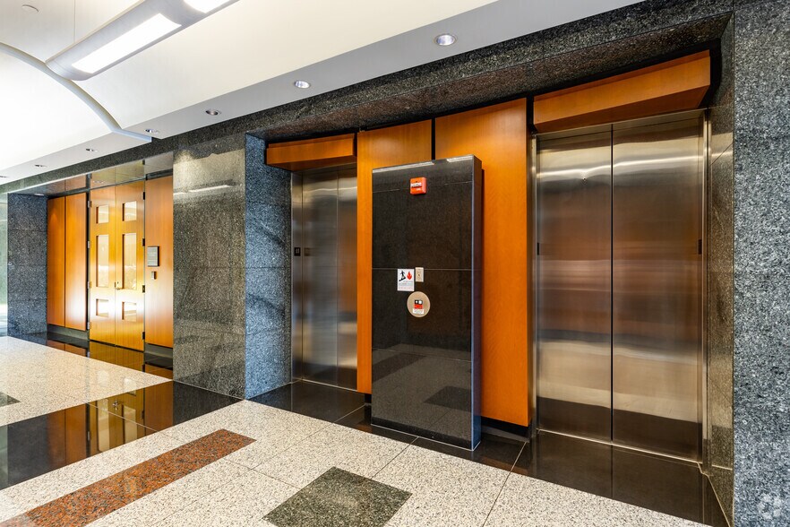 More Photos Of 601 S Lake Destiny Rd, Maitland Unknown For Lease