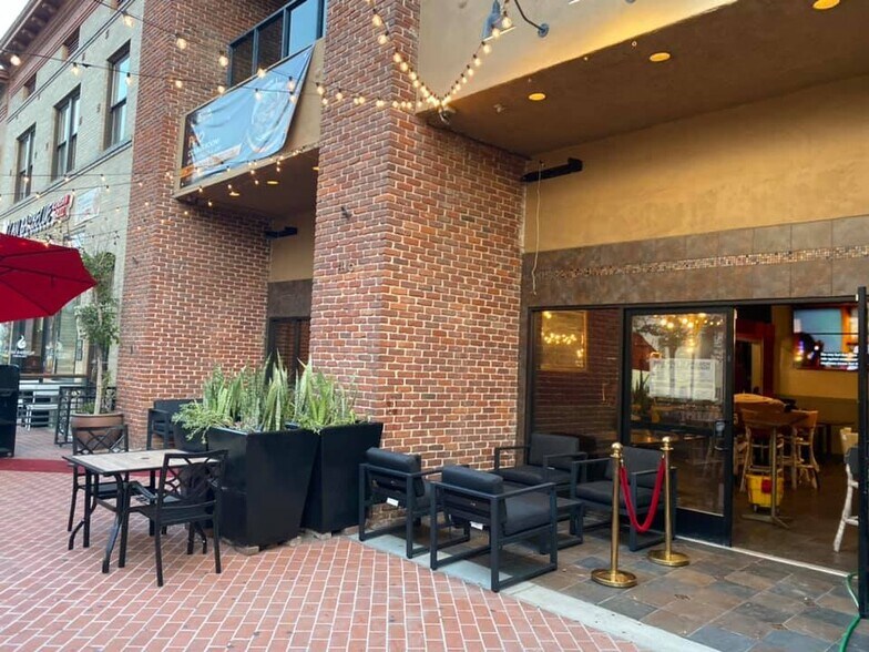 More Photos Of 414-416 W 4th St, Santa Ana Office For Sale