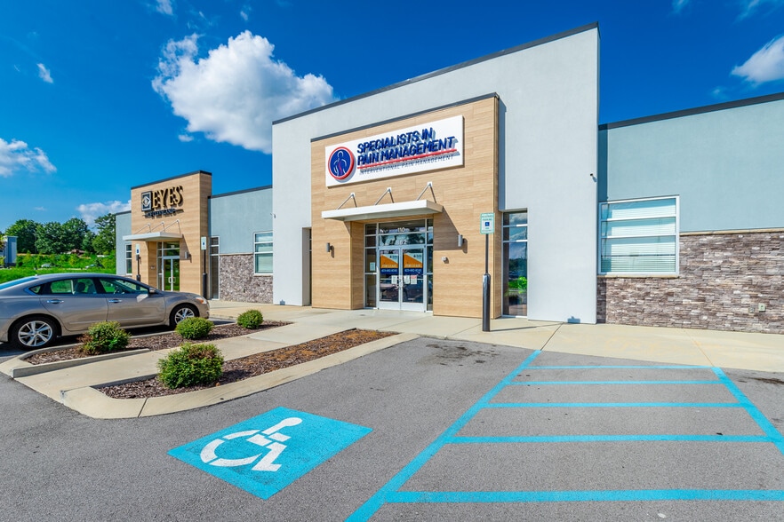 More Photos Of 862 Callen Ln NW, Cleveland Medical For Lease
