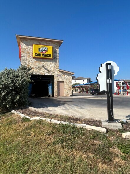 More Photos Of 2809 Pat Booker Rd, Universal City Carwash For Lease