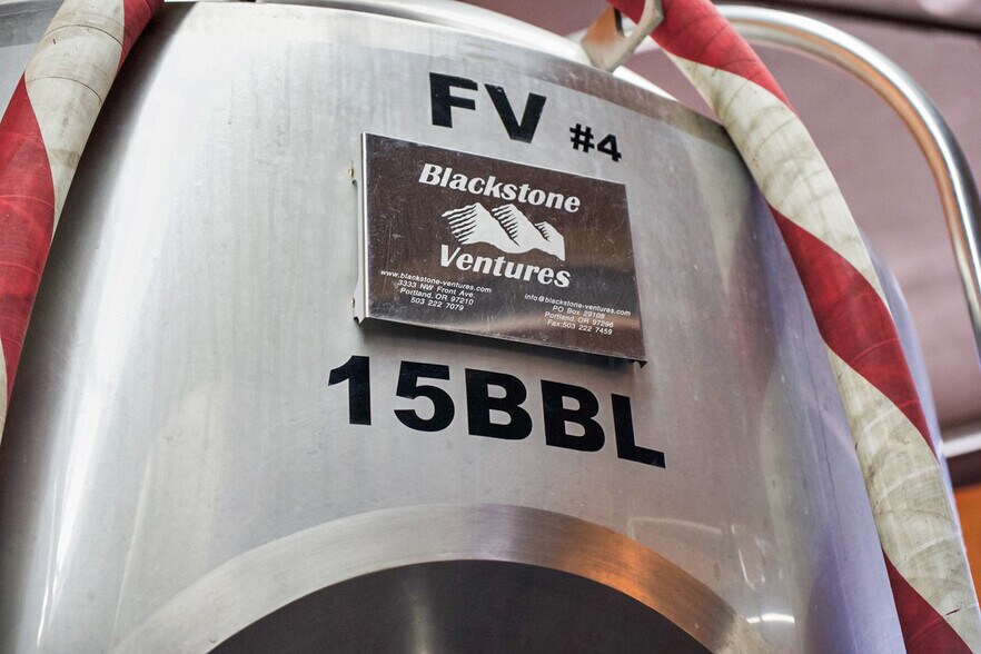 More Photos Of 104 W Orgain Ave, Wibaux Storefront For Sale