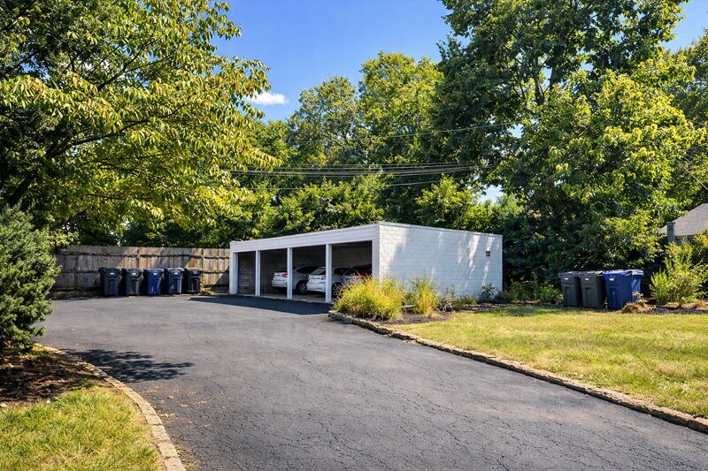 More Photos Of 224 Taylor Dr, Lexington Apartments For Sale