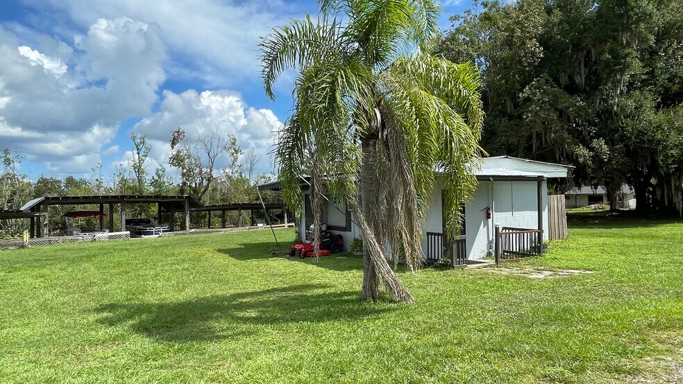 More Photos Of 5620 Bertsville Rd, Lady Lake Hotel For Sale