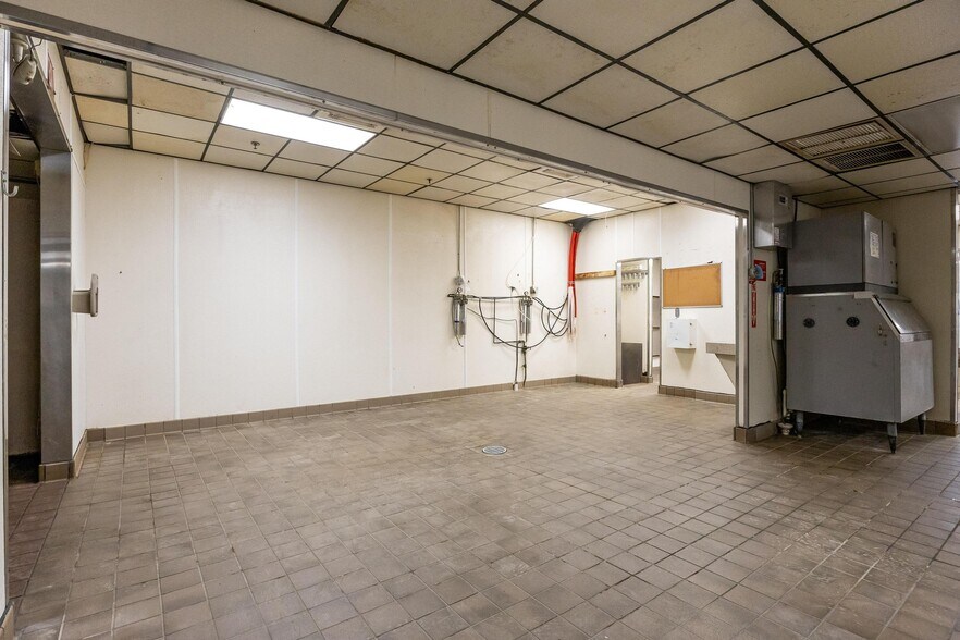 More Photos Of 5119 S 11 Hwy, Calhoun Fast Food For Sale