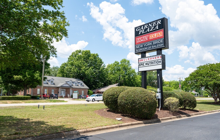 More Photos Of 505-537 Plaza Cir, Garner Unknown For Lease