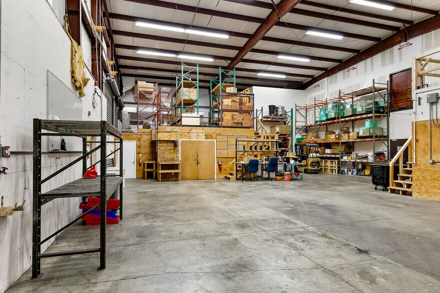 More Photos Of 2725 Center Pl, Melbourne Research And Development For Sale