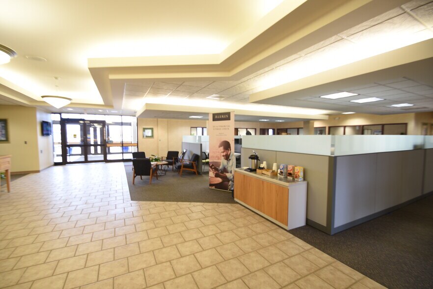 More Photos Of 901 13th Ave E, West Fargo Office For Sale