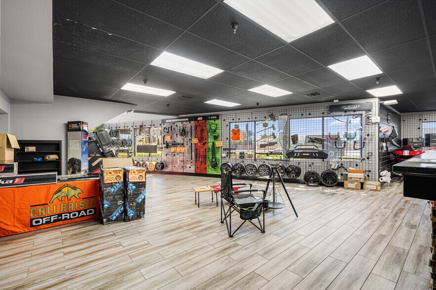 More Photos Of 735 W Orangethorpe Ave, Placentia Warehouse For Sale