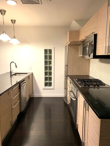 More Photos Of 93 Herbert St, Brooklyn Apartments For Sale