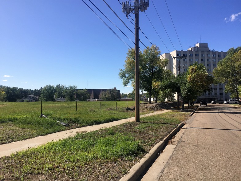 More Photos Of 1001 2nd St SE, Minot Land For Sale