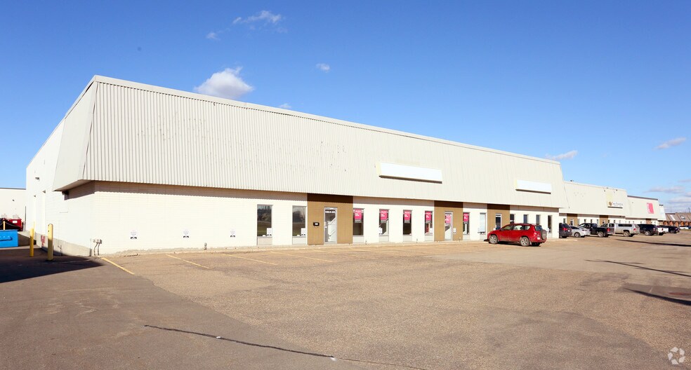 More Photos Of 4320-4348 81st Ave NW, Edmonton Warehouse For Lease
