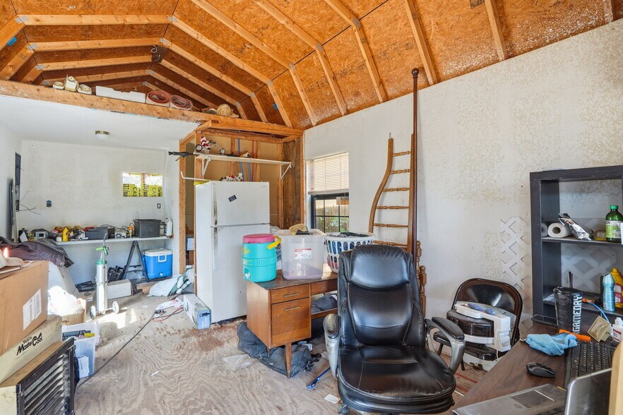 More Photos Of 201 Deer Springs Loop, Burnet Flex For Sale