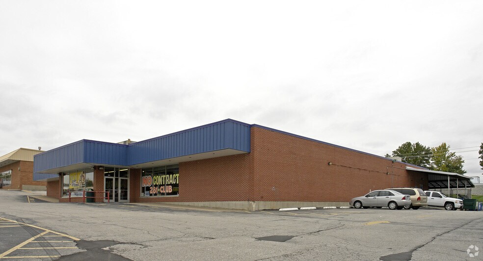 Primary Photo Of 219 O Fallon Plz, O'Fallon Unknown For Lease