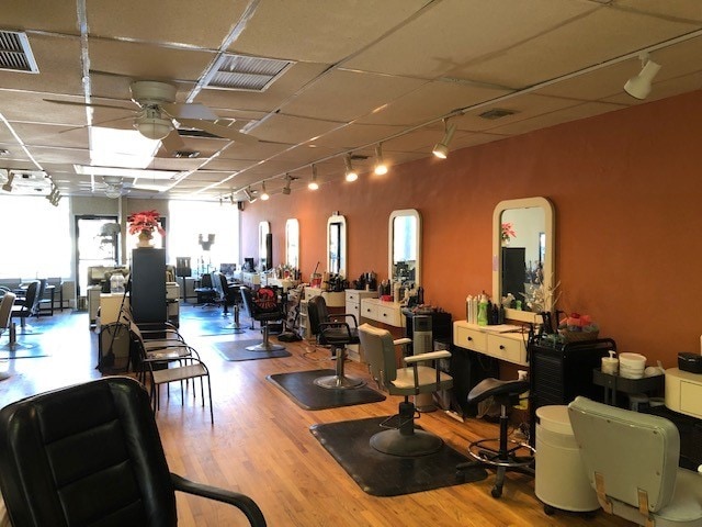 More Photos Of 1422 Manoa Rd, Wynnewood Storefront For Sale