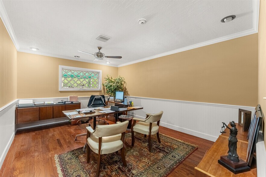 More Photos Of 525 N Harbor City Blvd, Melbourne Office For Sale