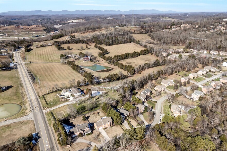 More Photos Of 424 N Watt Rd, Knoxville Land For Sale