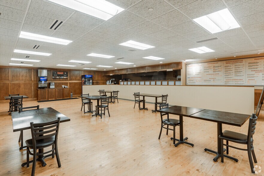 More Photos Of 1350 E Touhy Ave, Des Plaines Office For Lease