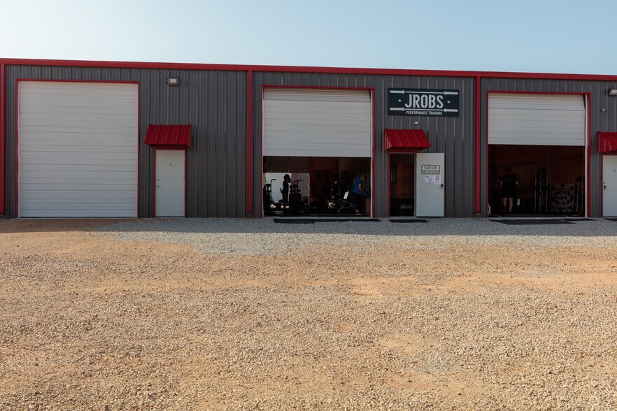 More Photos Of 3882 S Highway 287, Decatur Light Manufacturing For Lease