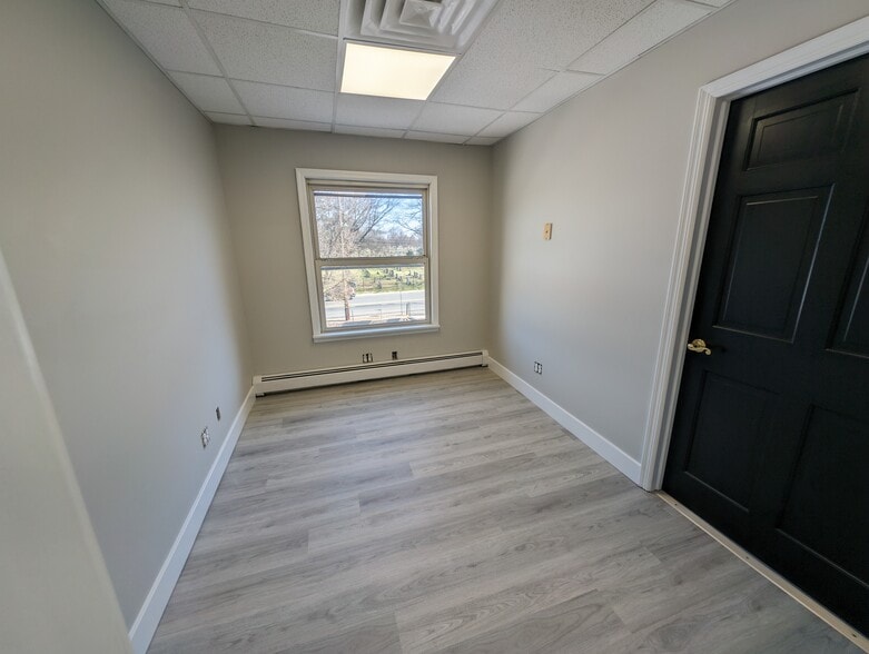 More Photos Of 1284 N Broad St, Hillside Office For Lease