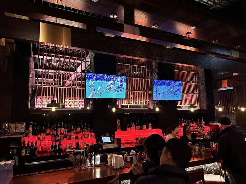 More Photos Of 45 Carmans Rd, Massapequa Restaurant For Sale