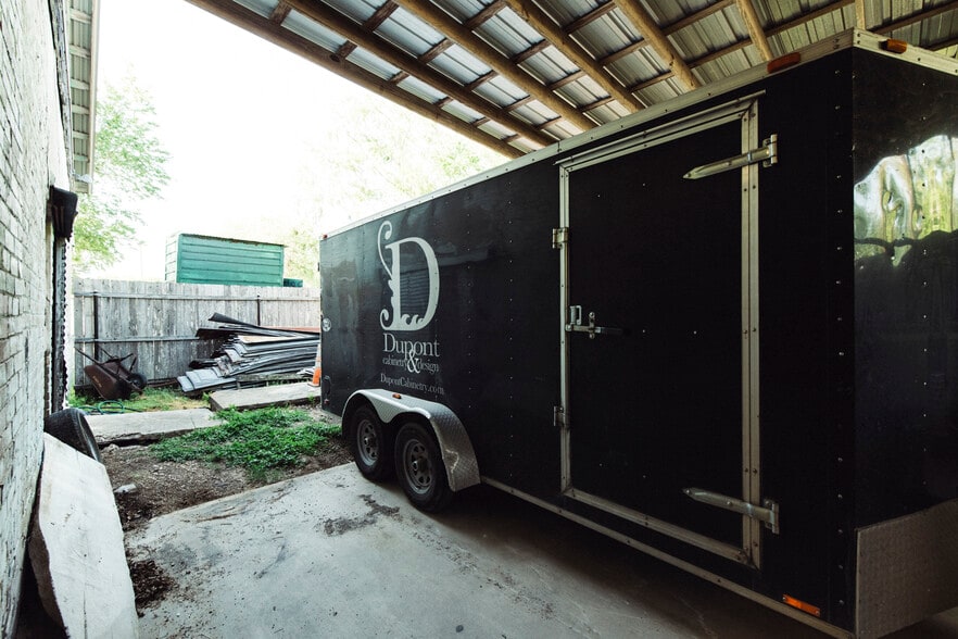 More Photos Of 75 Main St, Maxwell Warehouse For Lease