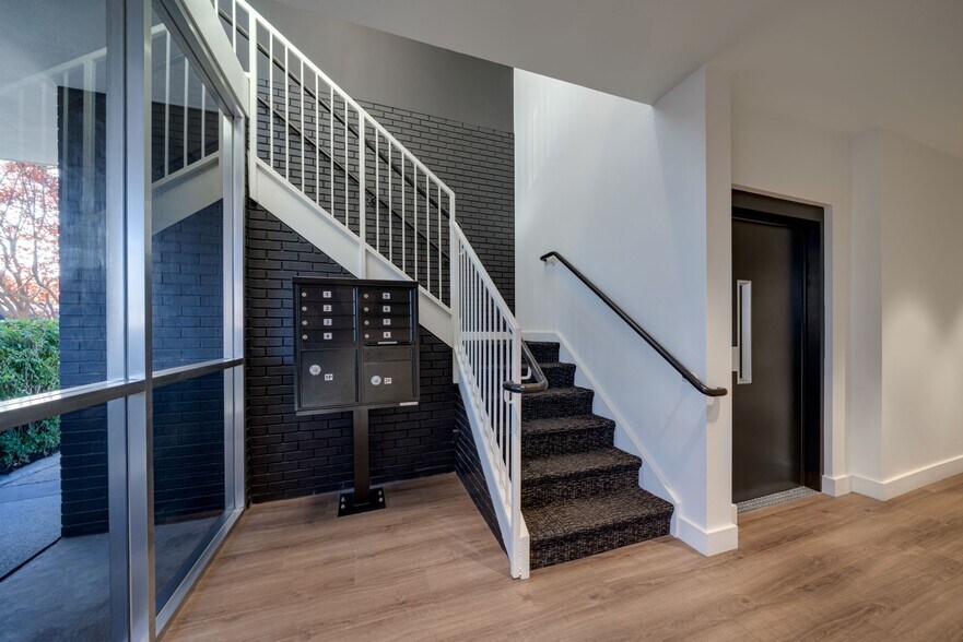 More Photos Of 3501 W Alabama St, Houston Office For Lease